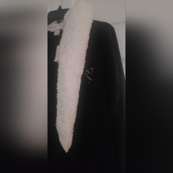 Victoria's Secret NWT Size M/L Black Robe - Picture 4 of 9